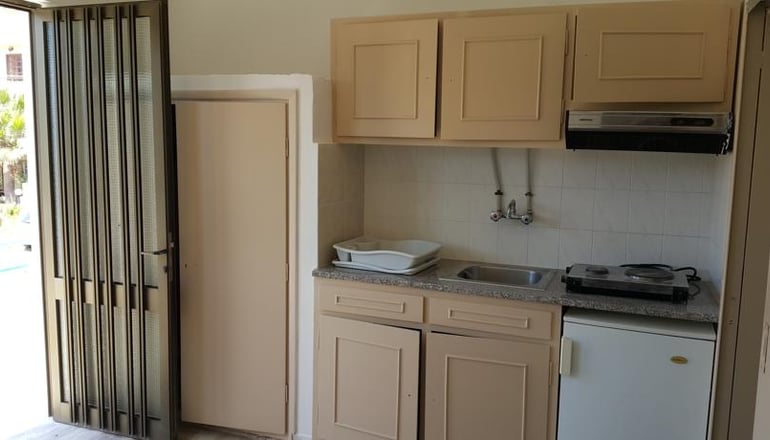 Golden Star Praxitelous - Aγία Μαρίνα, Αίγινα